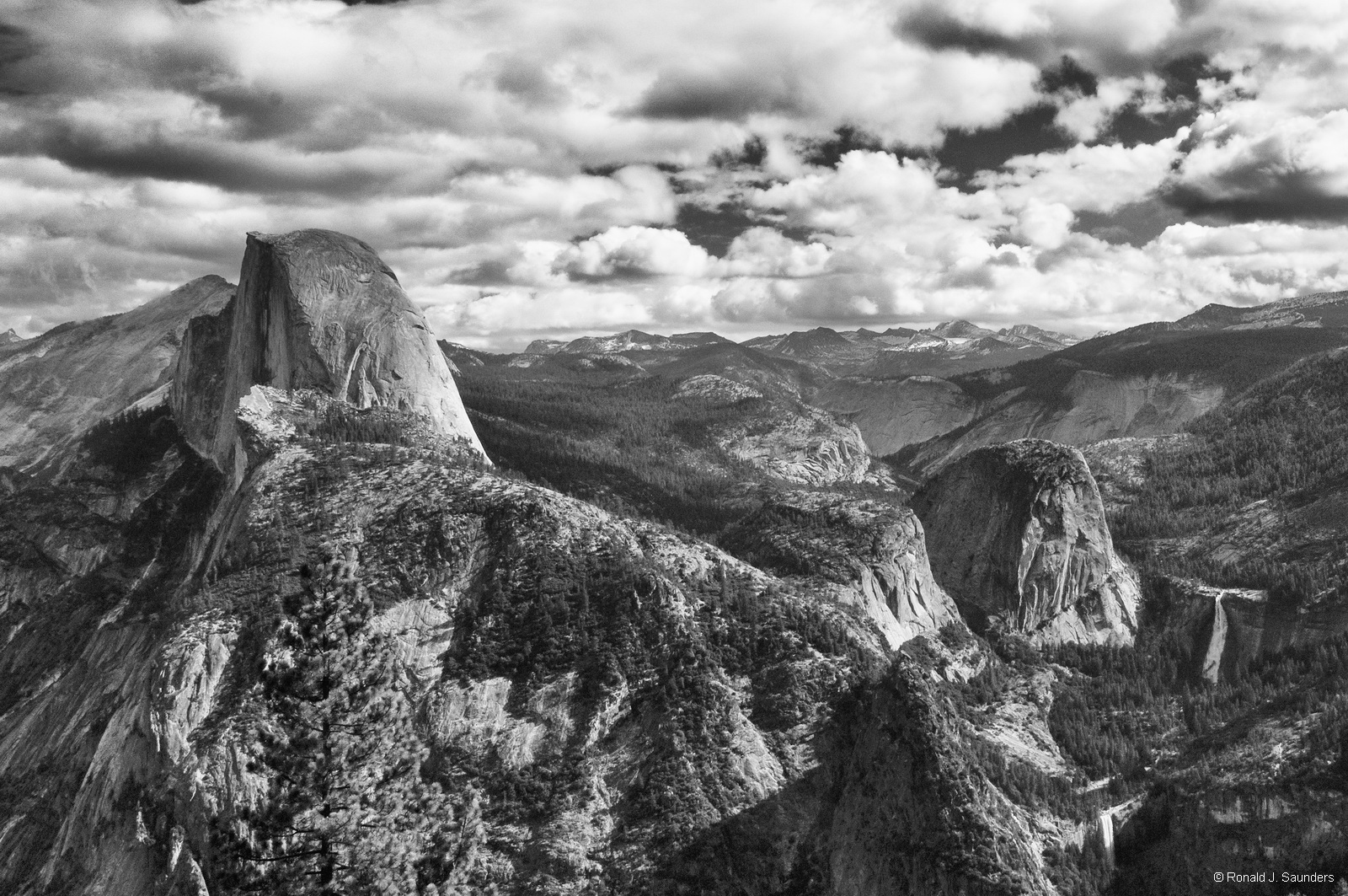 Black and white photography is a natural in Yosemite Valley.&nbsp; This striking image was taken during an all day stay at Glacier...